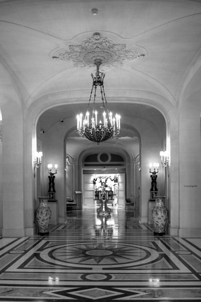 Shangri La Paris Wedding 11 683x1024 1