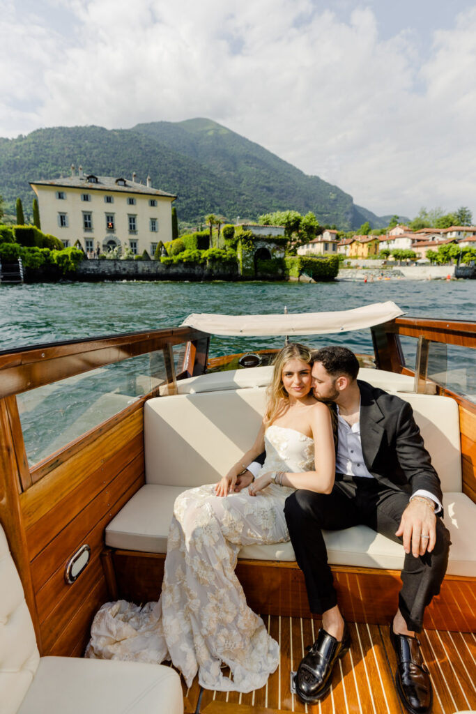 Couple Photoshooting at Villa del Balbianello 23 683x1024 1