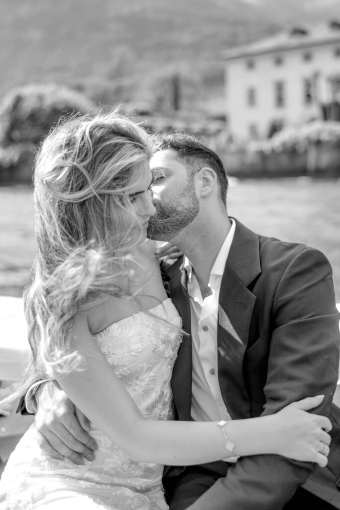 Couple Photoshooting at Villa del Balbianello 25 683x1024 1