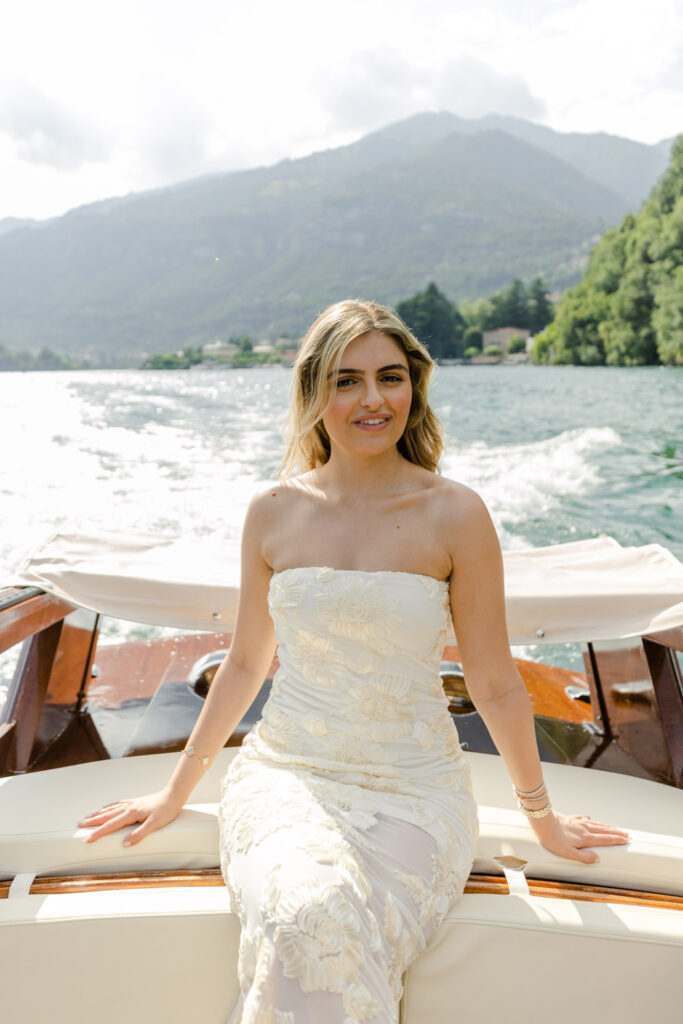 Couple Photoshooting at Villa del Balbianello 26 683x1024 1