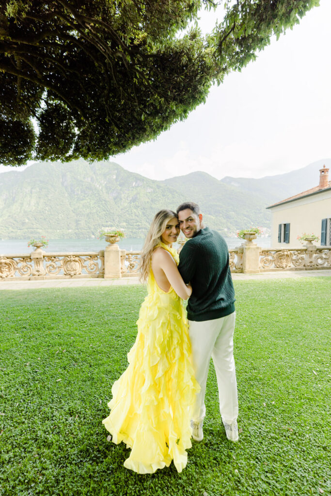Couple Photoshooting at Villa del Balbianello 9 683x1024 1