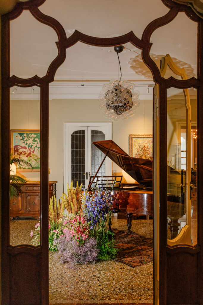 The outstanding Villa Frua 7 683x1024 1
